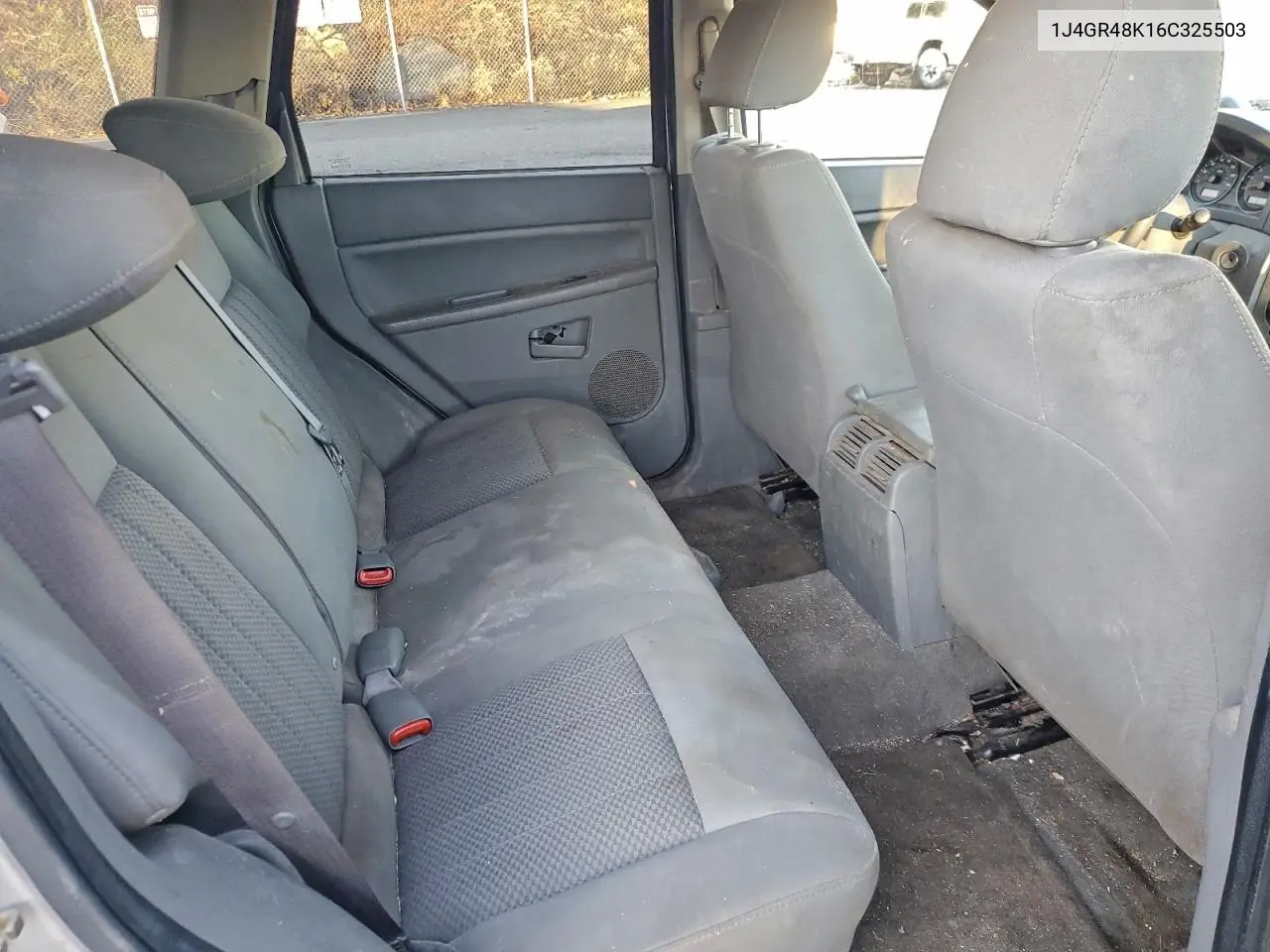 1J4GR48K16C325503 2006 Jeep Grand Cherokee Laredo