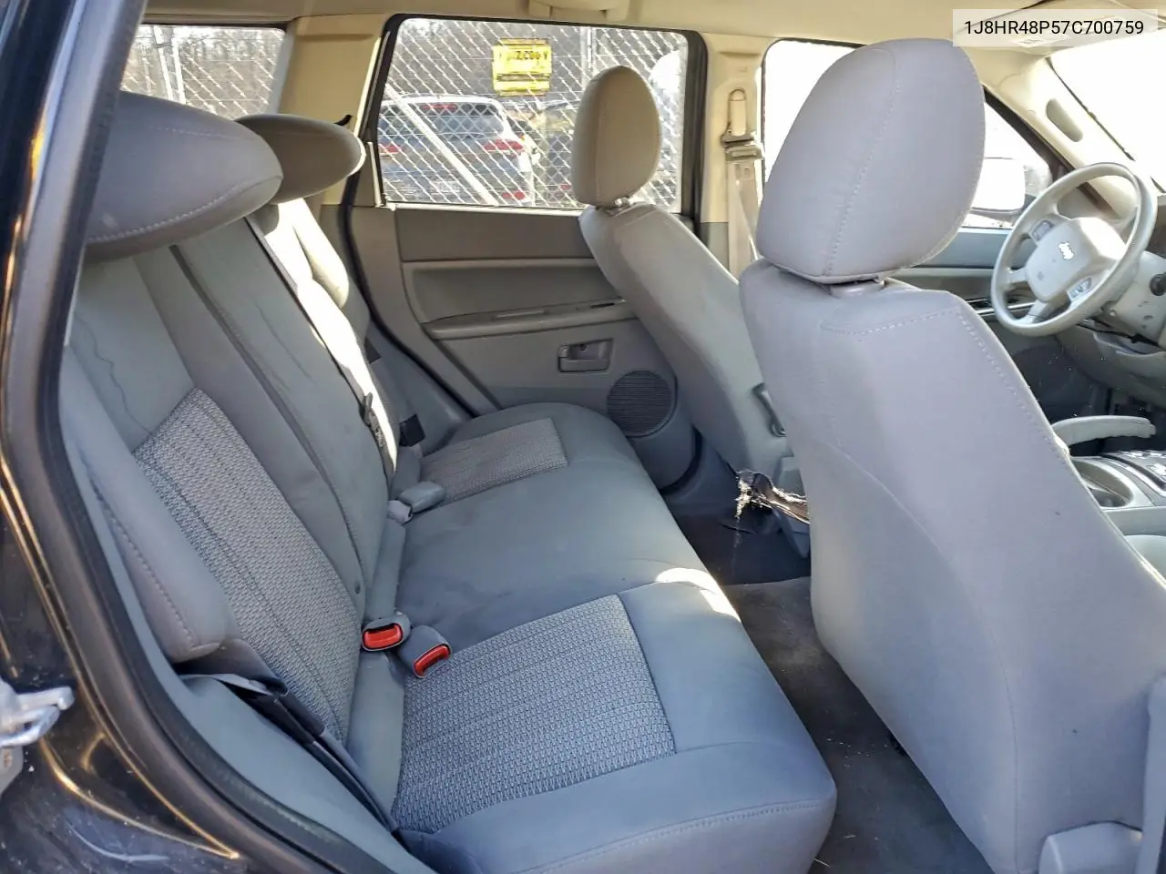 1J8HR48P57C700759 2007 Jeep Grand Cherokee Laredo