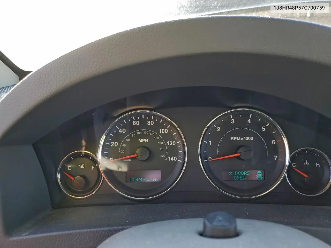 1J8HR48P57C700759 2007 Jeep Grand Cherokee Laredo