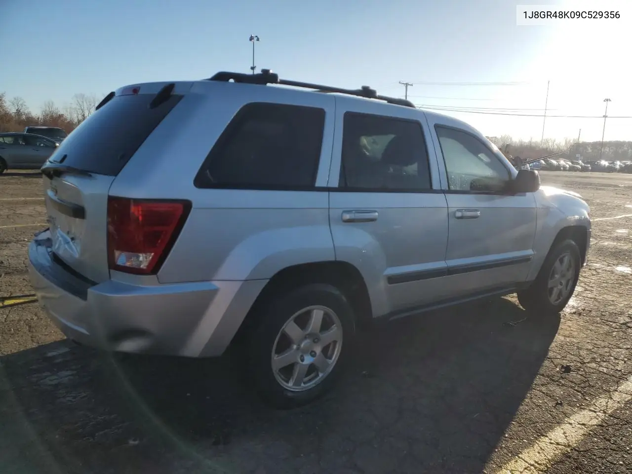 1J8GR48K09C529356 2009 Jeep Grand Cherokee Laredo
