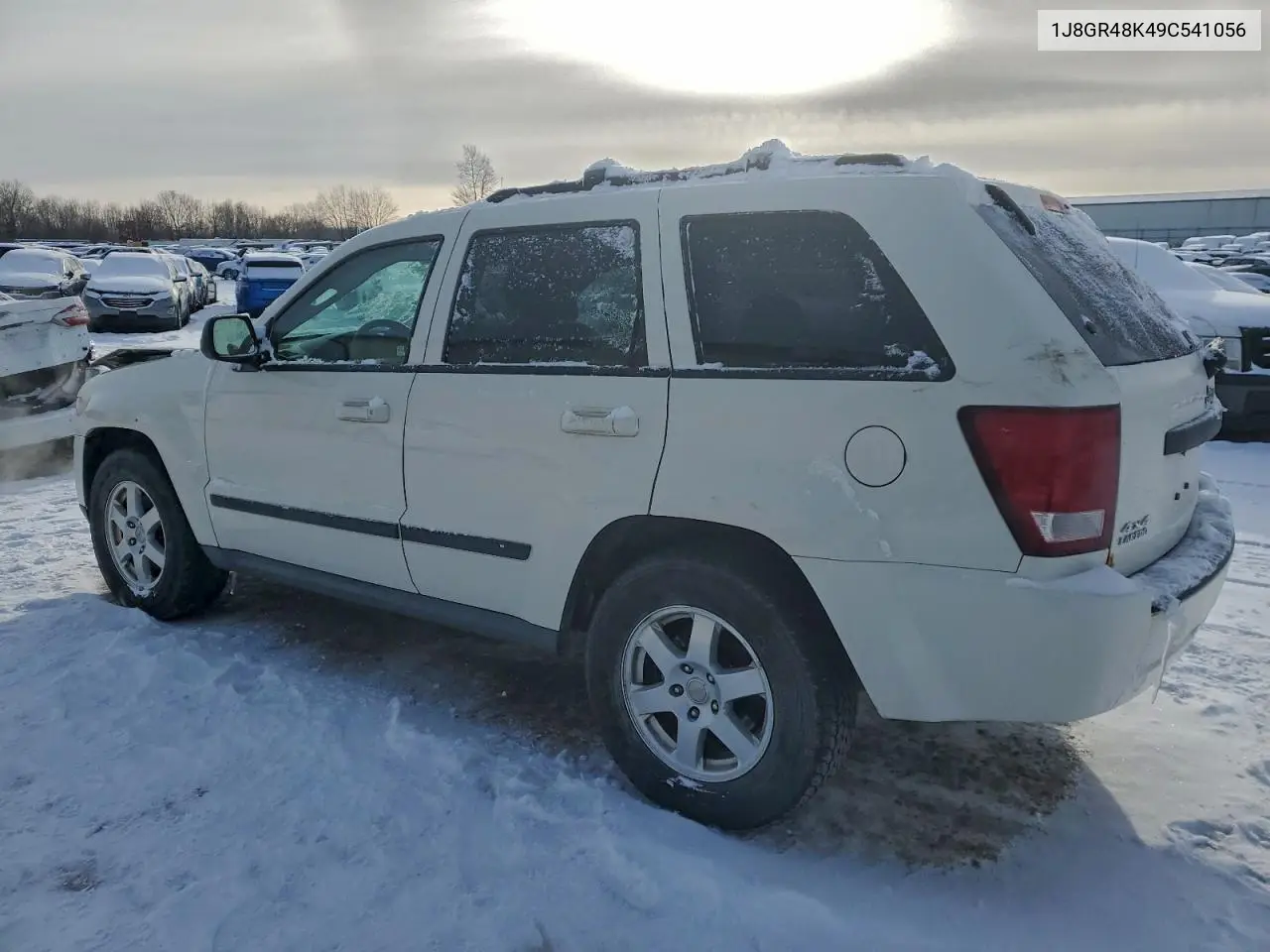 1J8GR48K49C541056 2009 Jeep Grand Cherokee Laredo