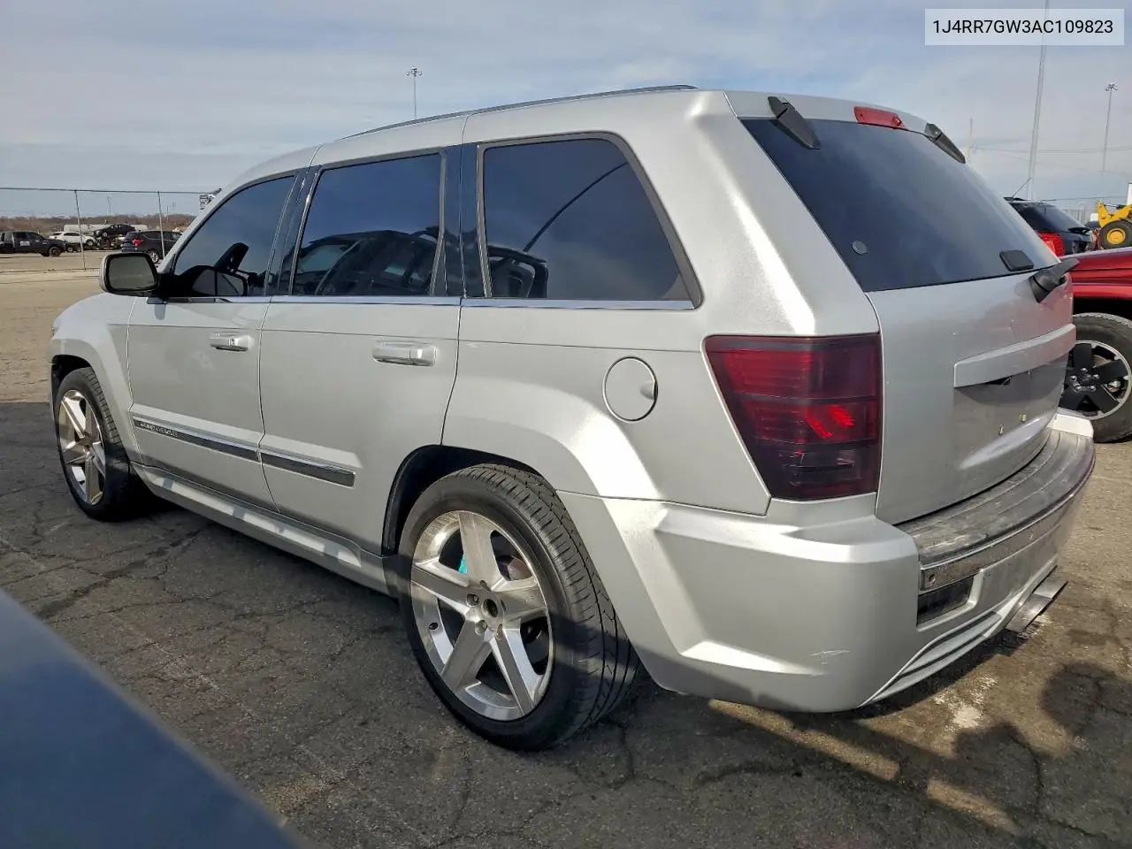 1J4RR7GW3AC109823 2010 Jeep Grand Cherokee Srt-8