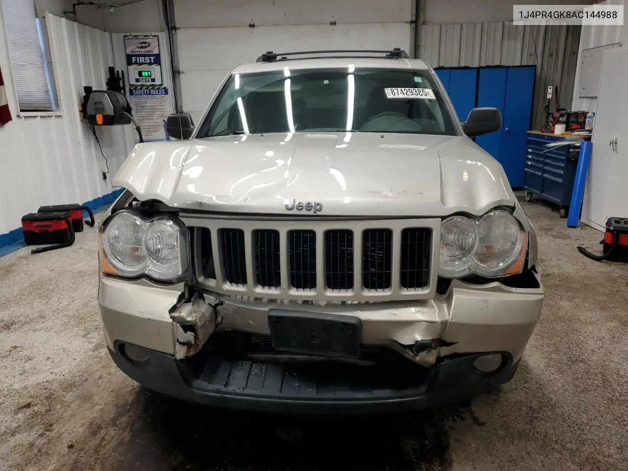 1J4PR4GK8AC144988 2010 Jeep Grand Cherokee Laredo
