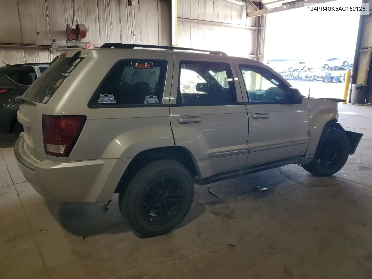 1J4PR4GK5AC160128 2010 Jeep Grand Cherokee Laredo