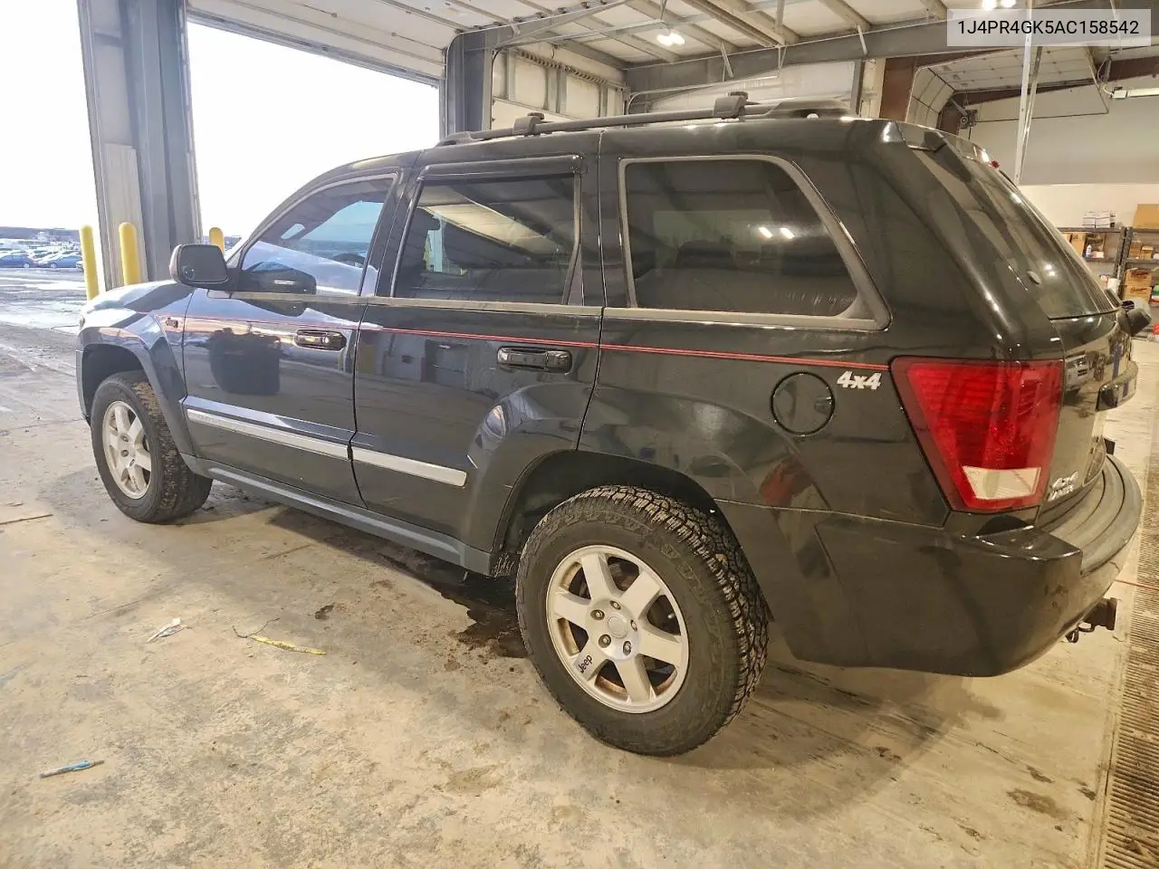 1J4PR4GK5AC158542 2010 Jeep Grand Cherokee Laredo