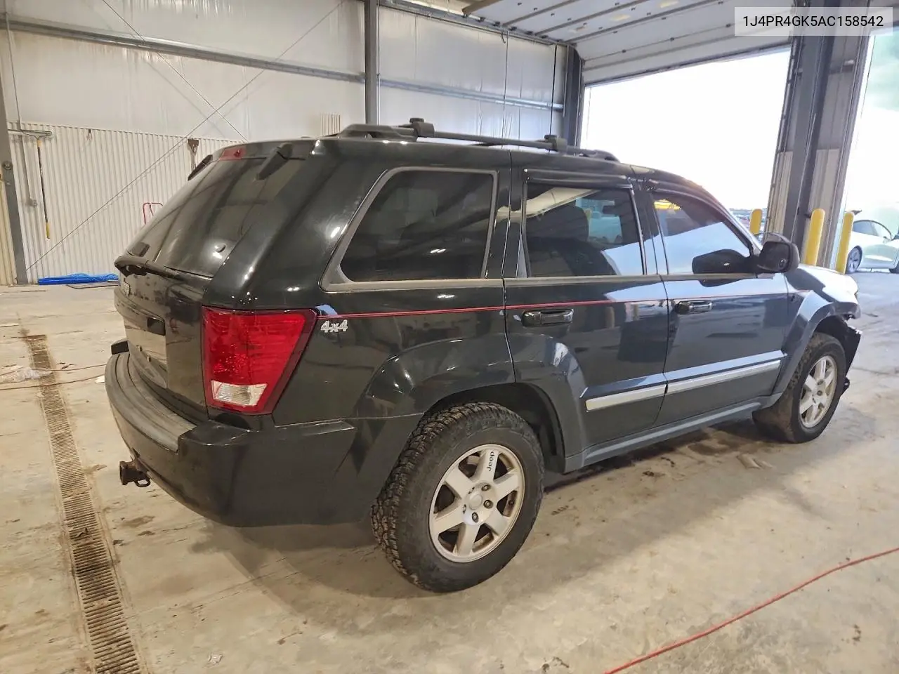 1J4PR4GK5AC158542 2010 Jeep Grand Cherokee Laredo