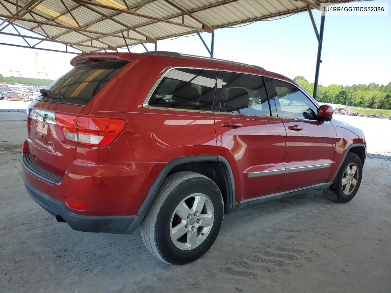 1J4RR4GG7BC552386 2011 Jeep Grand Cherokee Laredo