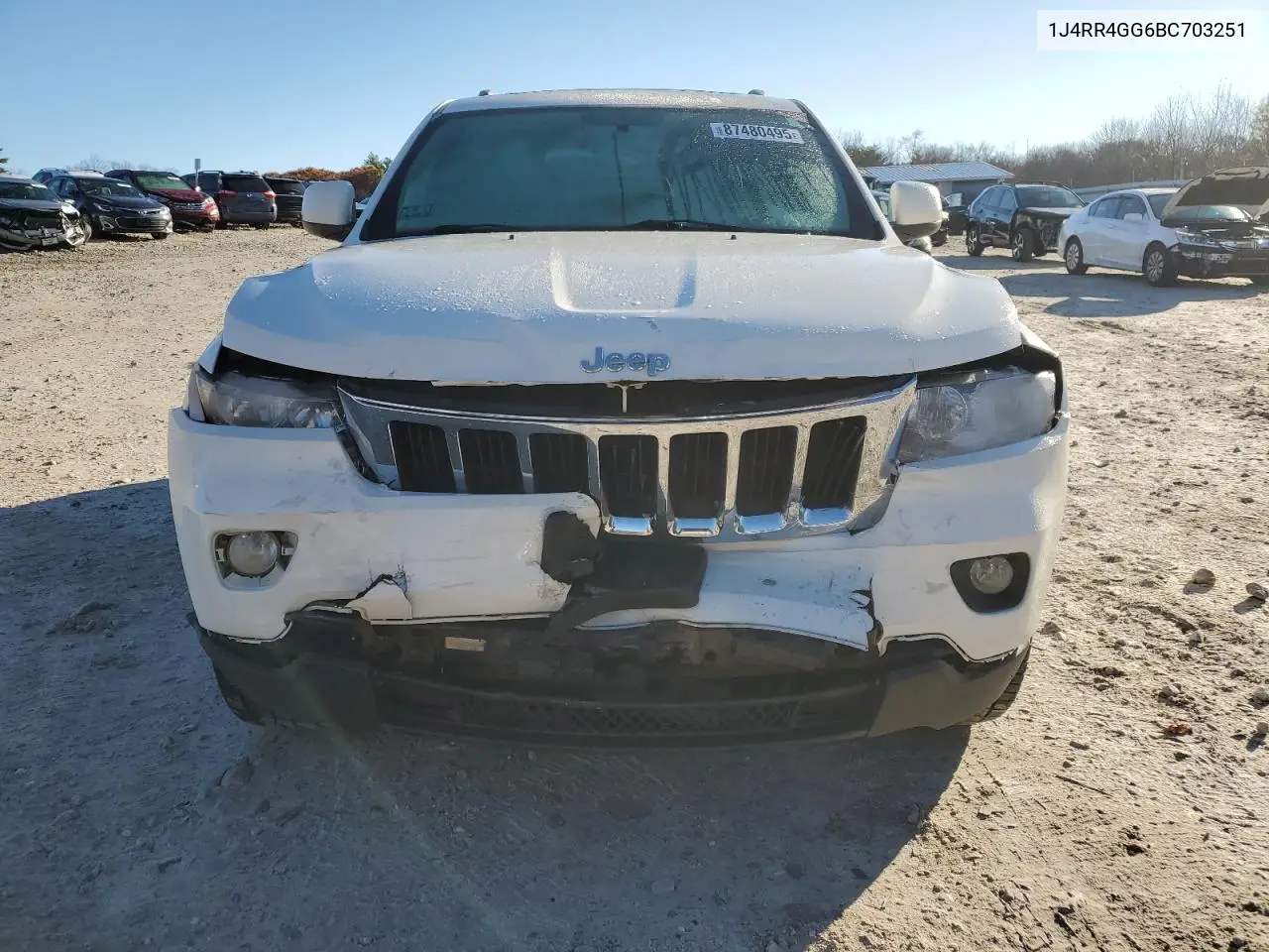 1J4RR4GG6BC703251 2011 Jeep Grand Cherokee Laredo