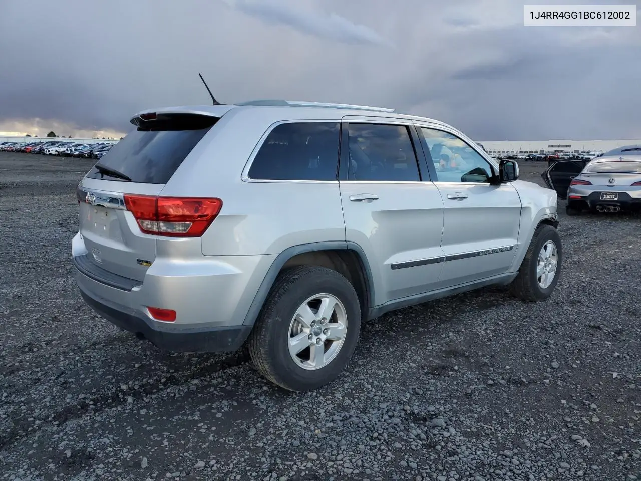 1J4RR4GG1BC612002 2011 Jeep Grand Cherokee Laredo