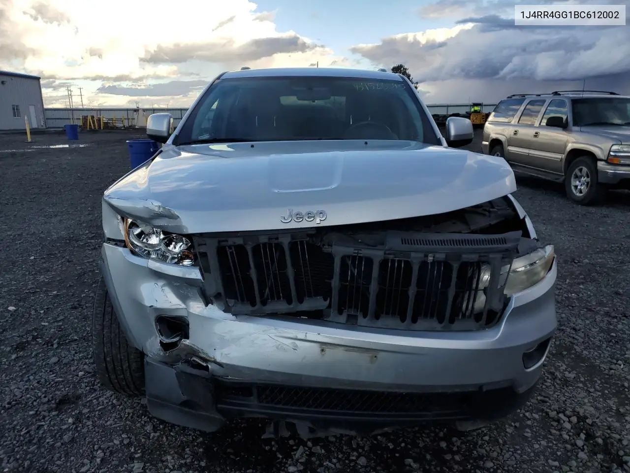 1J4RR4GG1BC612002 2011 Jeep Grand Cherokee Laredo
