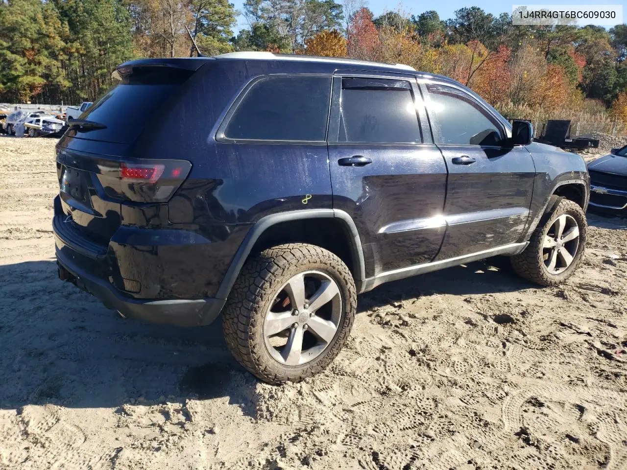 1J4RR4GT6BC609030 2011 Jeep Grand Cherokee Laredo