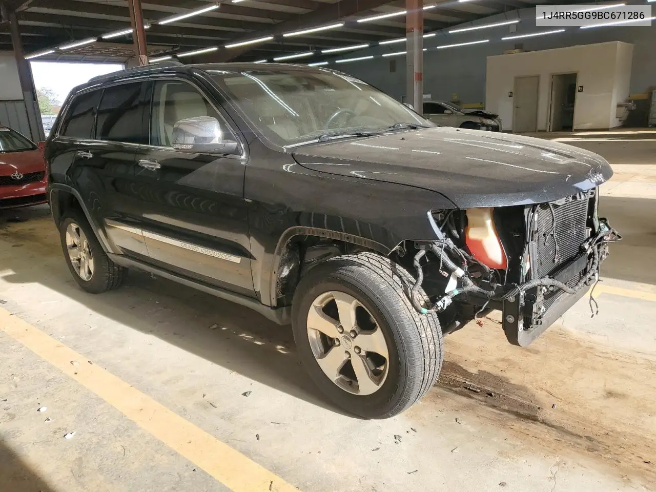 1J4RR5GG9BC671286 2011 Jeep Grand Cherokee Limited
