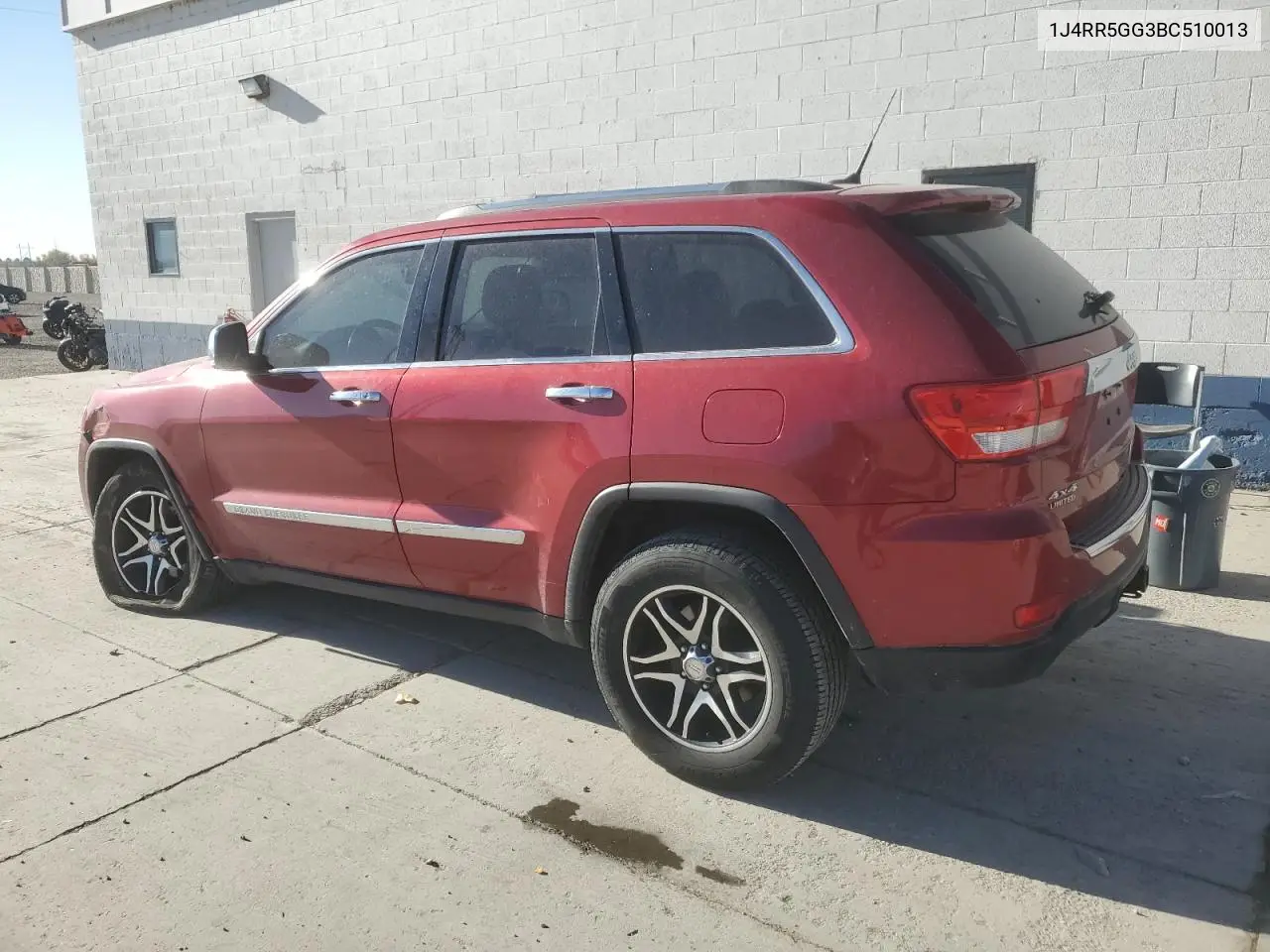 1J4RR5GG3BC510013 2011 Jeep Grand Cherokee Limited