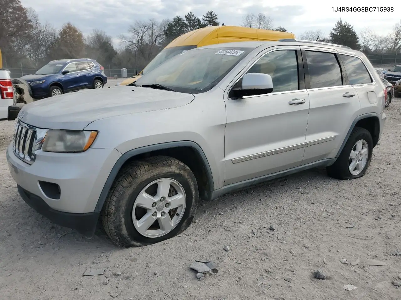 1J4RS4GG8BC715938 2011 Jeep Grand Cherokee Laredo