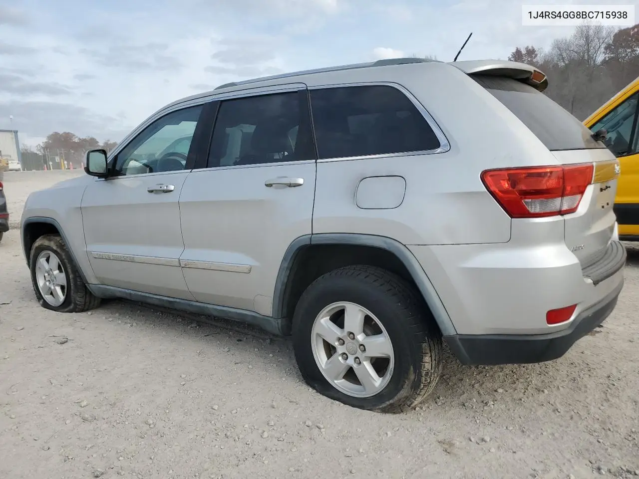 1J4RS4GG8BC715938 2011 Jeep Grand Cherokee Laredo