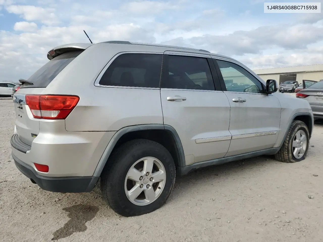 1J4RS4GG8BC715938 2011 Jeep Grand Cherokee Laredo