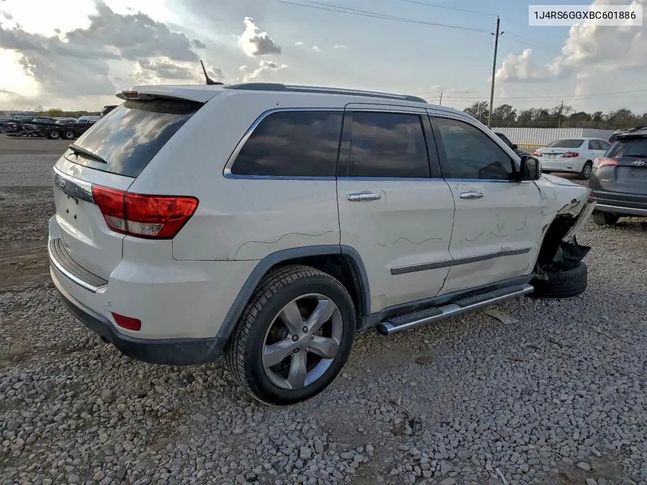 1J4RS6GGXBC601886 2011 Jeep Grand Cherokee Overland