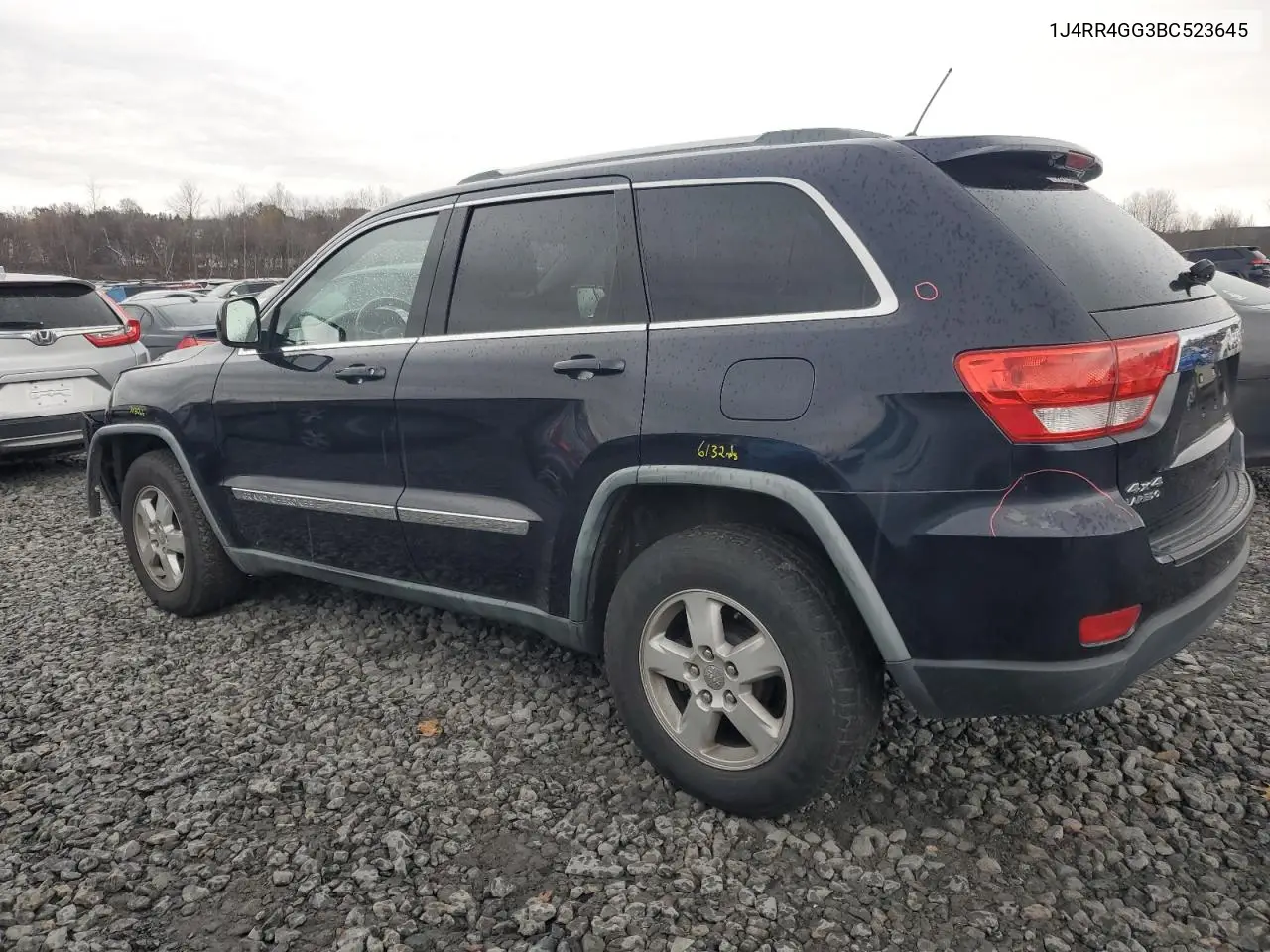 1J4RR4GG3BC523645 2011 Jeep Grand Cherokee Laredo