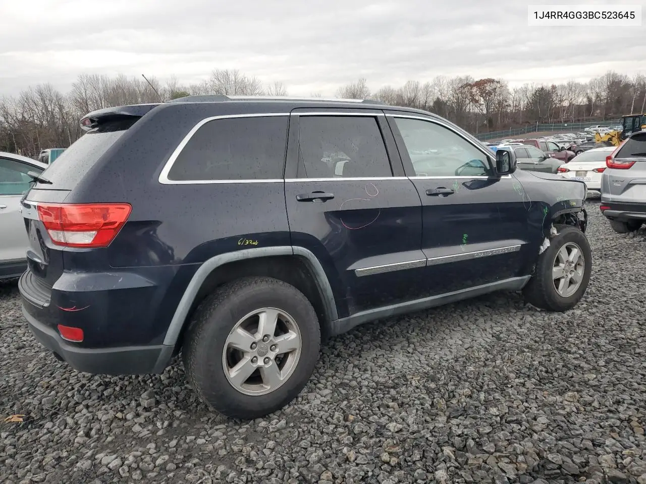 1J4RR4GG3BC523645 2011 Jeep Grand Cherokee Laredo
