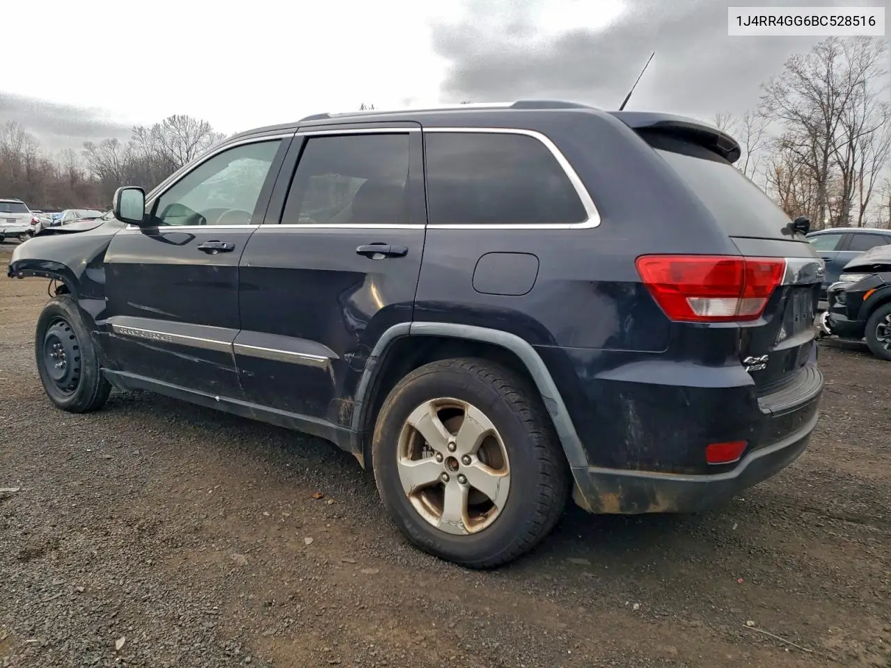 1J4RR4GG6BC528516 2011 Jeep Grand Cherokee Laredo