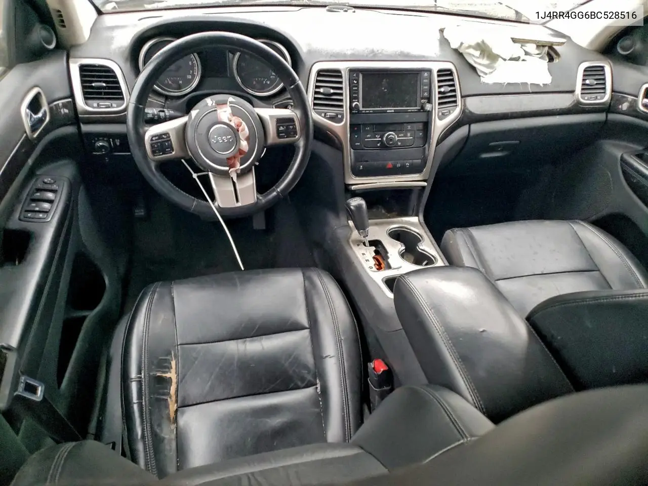 1J4RR4GG6BC528516 2011 Jeep Grand Cherokee Laredo