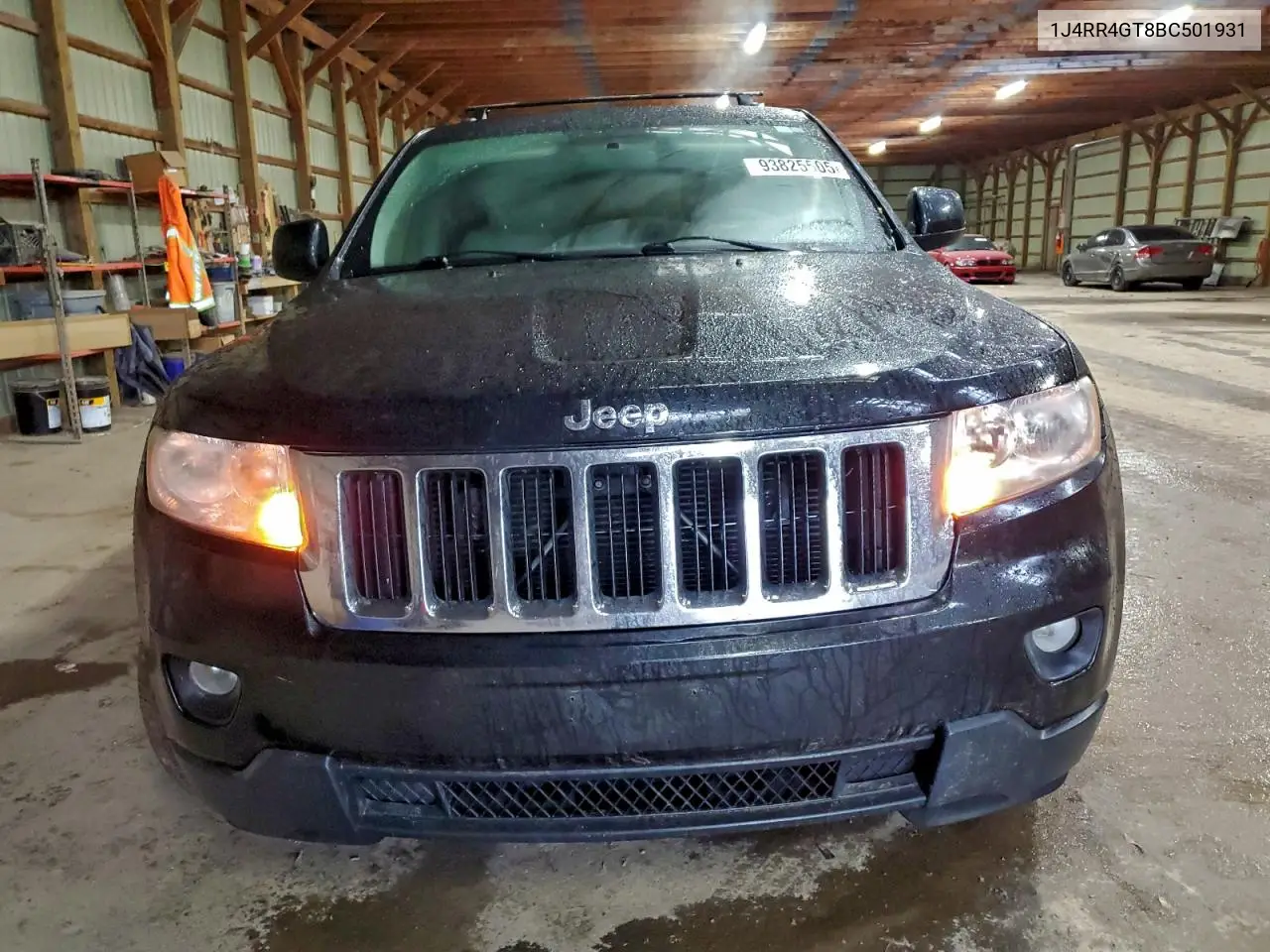 1J4RR4GT8BC501931 2011 Jeep Grand Cherokee Laredo