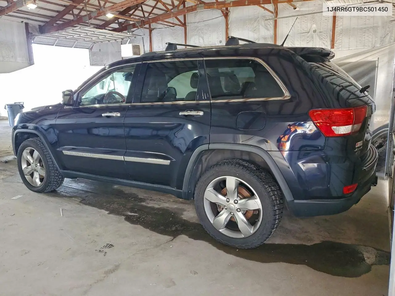 1J4RR6GT9BC501450 2011 Jeep Grand Cherokee Overland