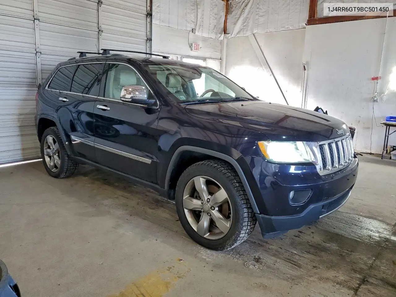 1J4RR6GT9BC501450 2011 Jeep Grand Cherokee Overland