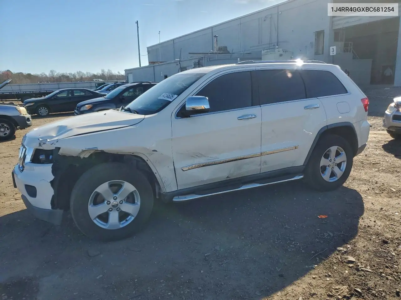 1J4RR4GGXBC681254 2011 Jeep Grand Cherokee Laredo
