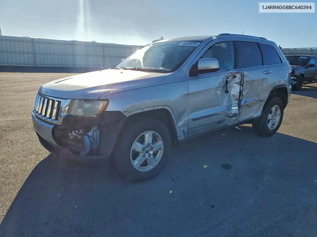 1J4RR4GG8BC640394 2011 Jeep Grand Cherokee Laredo