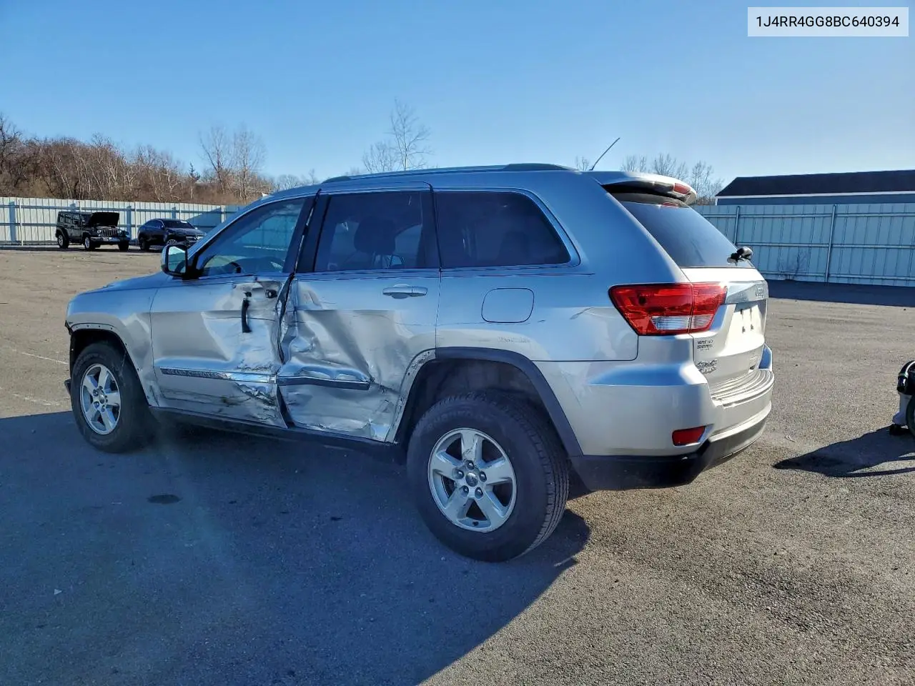 1J4RR4GG8BC640394 2011 Jeep Grand Cherokee Laredo