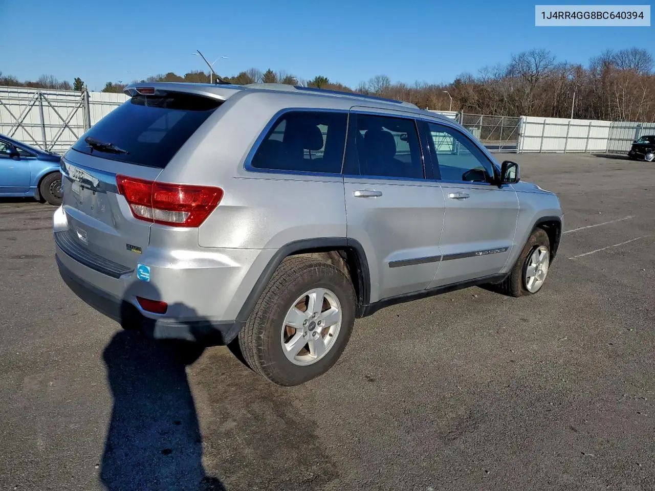 1J4RR4GG8BC640394 2011 Jeep Grand Cherokee Laredo