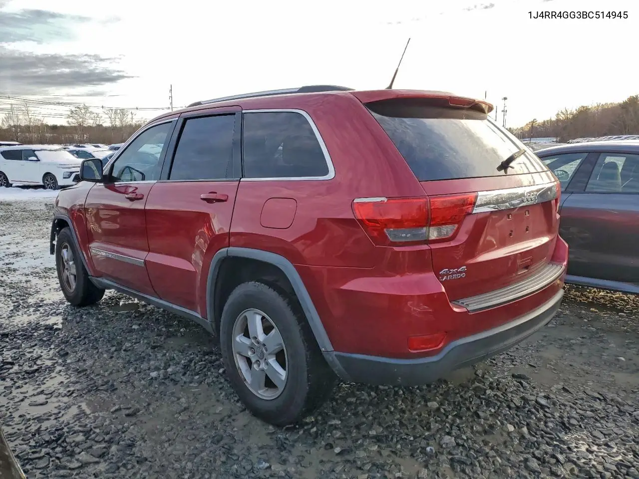 1J4RR4GG3BC514945 2011 Jeep Grand Cherokee Laredo