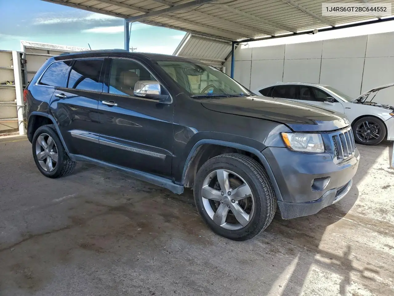 1J4RS6GT2BC644552 2011 Jeep Grand Cherokee Overland