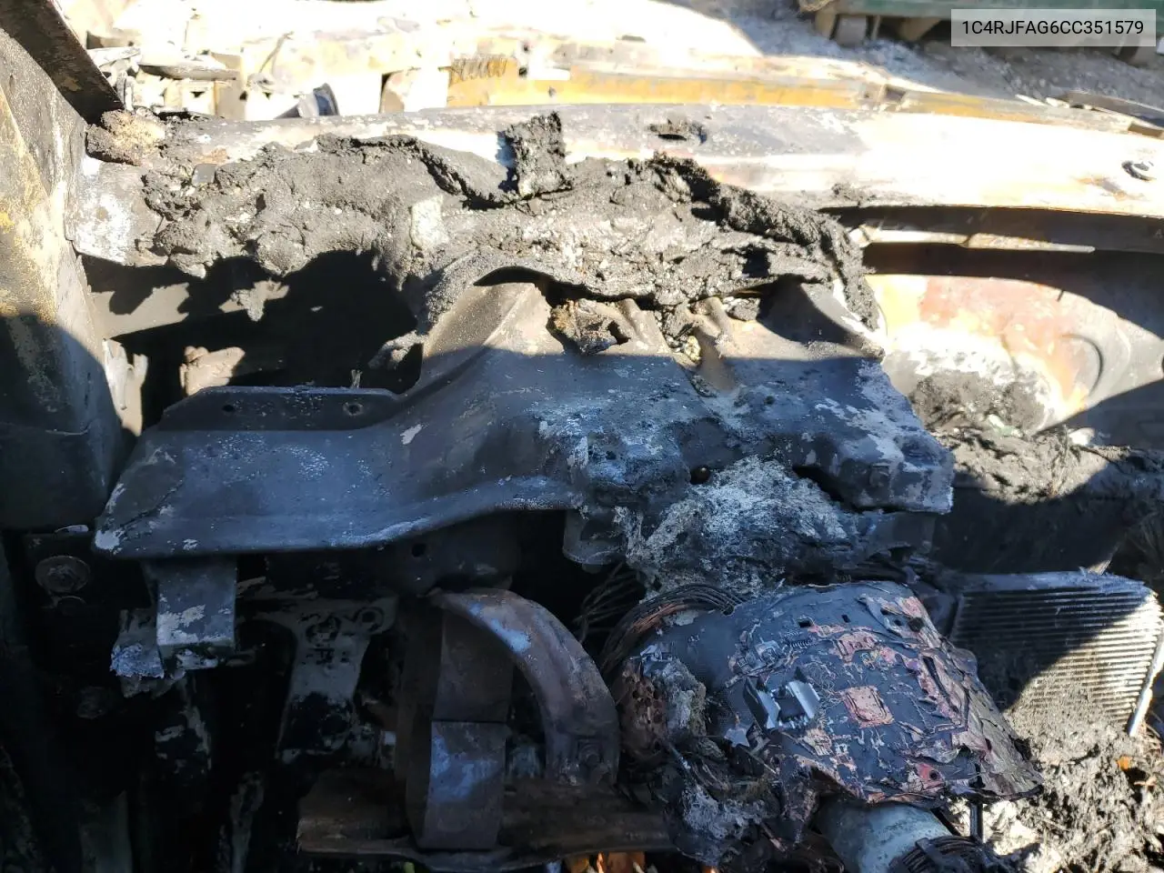 1C4RJFAG6CC351579 2012 Jeep Grand Cherokee Laredo