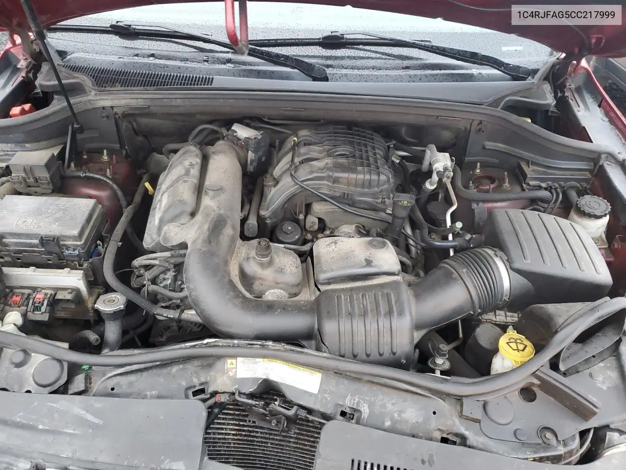 1C4RJFAG5CC217999 2012 Jeep Grand Cherokee Laredo