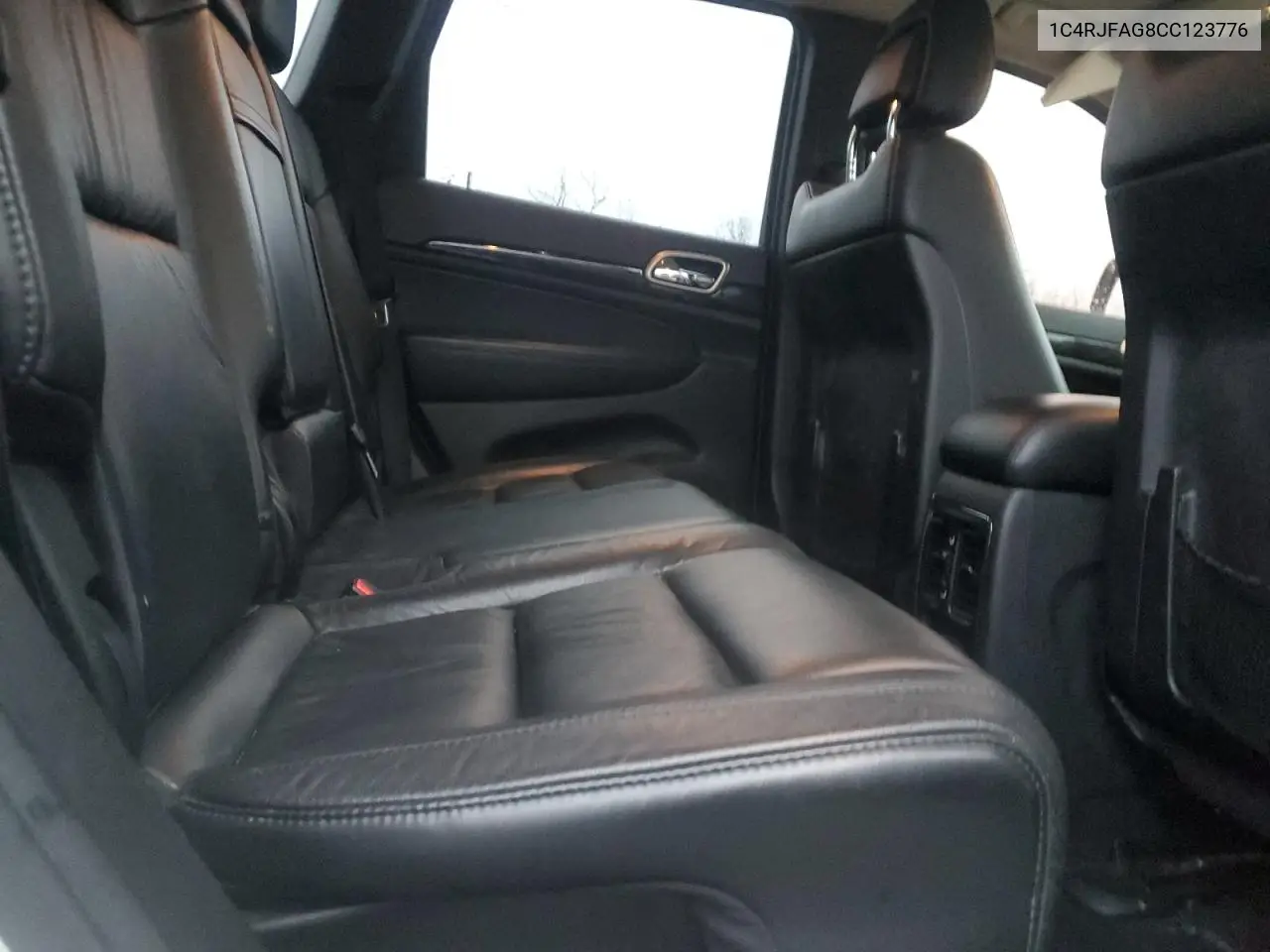 1C4RJFAG8CC123776 2012 Jeep Grand Cherokee Laredo