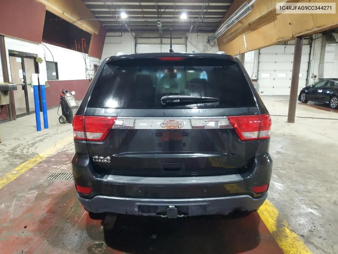 1C4RJFAG9CC344271 2012 Jeep Grand Cherokee Laredo
