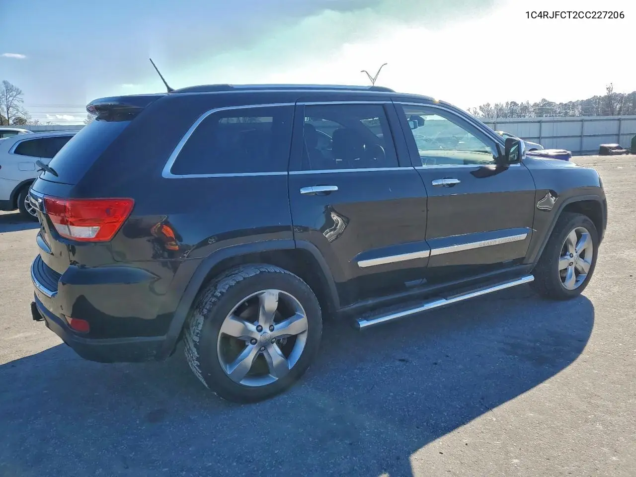 1C4RJFCT2CC227206 2012 Jeep Grand Cherokee Overland