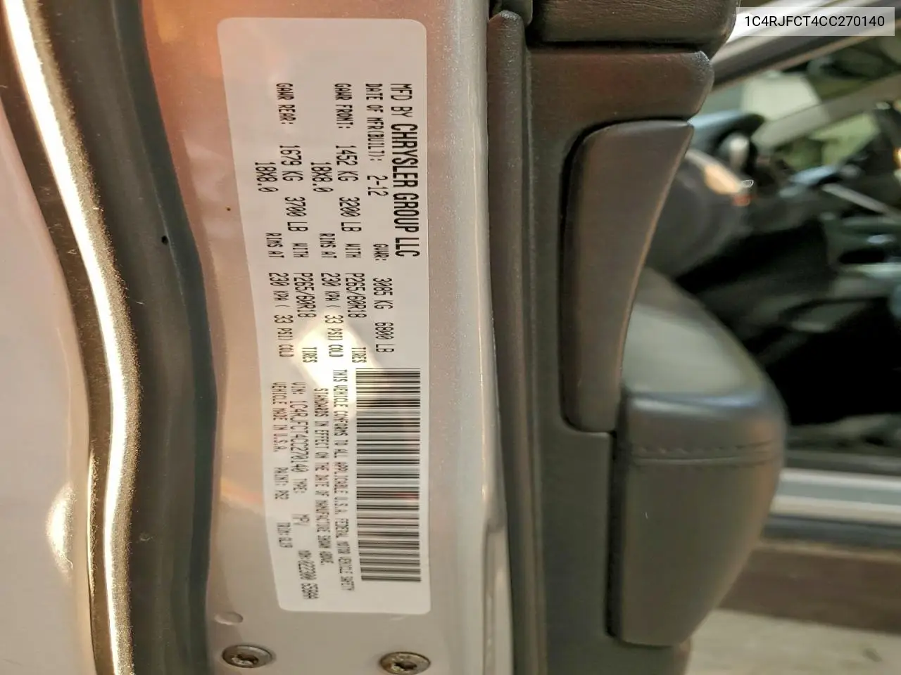 1C4RJFCT4CC270140 2012 Jeep Grand Cherokee Overland