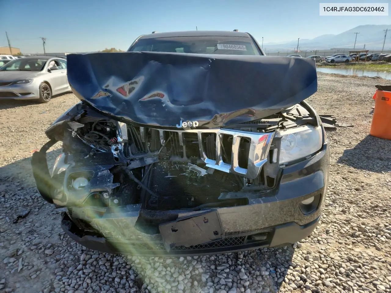 1C4RJFAG3DC620462 2013 Jeep Grand Cherokee Laredo