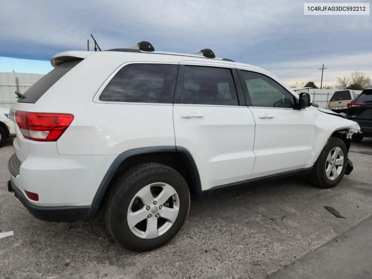 1C4RJFAG3DC592212 2013 Jeep Grand Cherokee Laredo