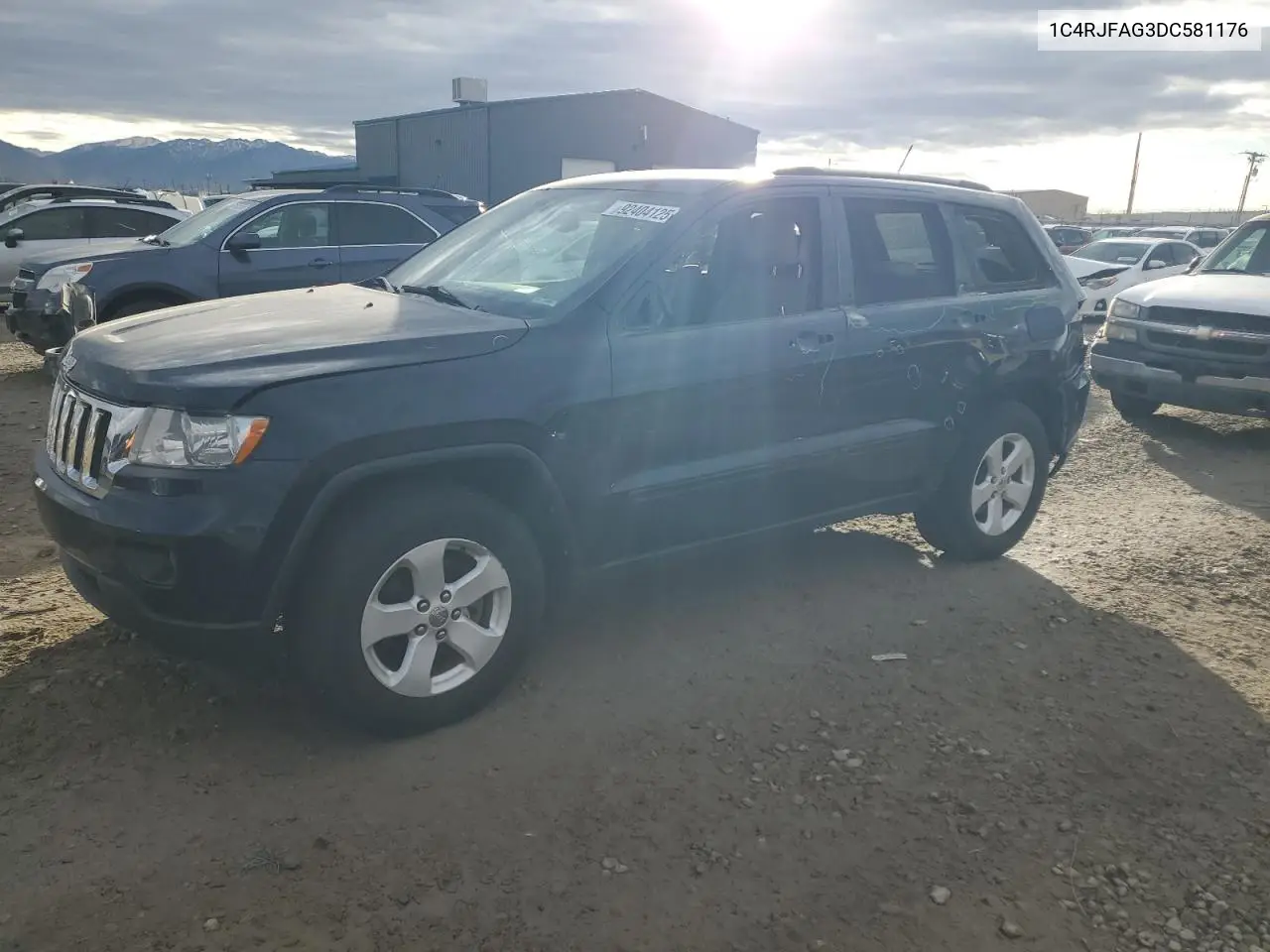 1C4RJFAG3DC581176 2013 Jeep Grand Cherokee Laredo