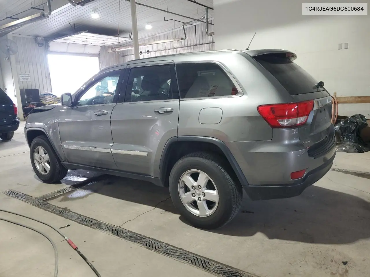 1C4RJEAG6DC600684 2013 Jeep Grand Cherokee Laredo