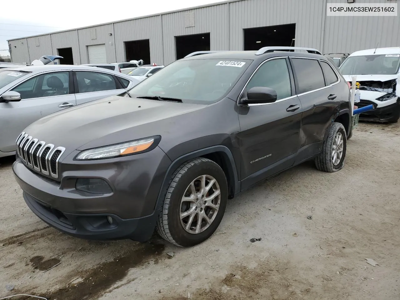 2014 Jeep Cherokee Latitude VIN: 1C4PJMCS3EW251602 Lot: 42401524