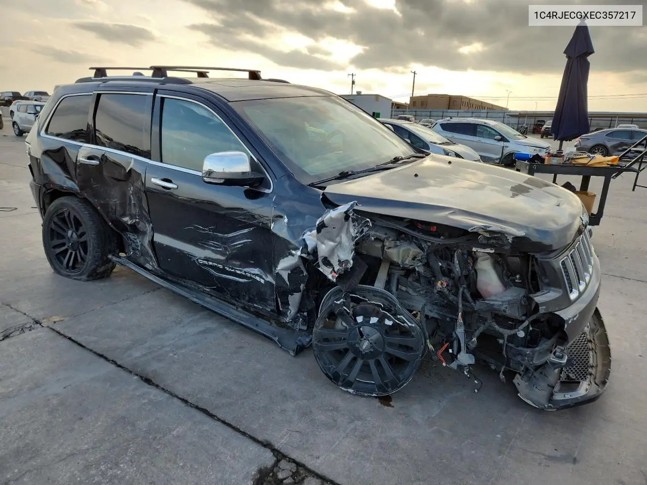 1C4RJECGXEC357217 2014 Jeep Grand Cherokee Overland