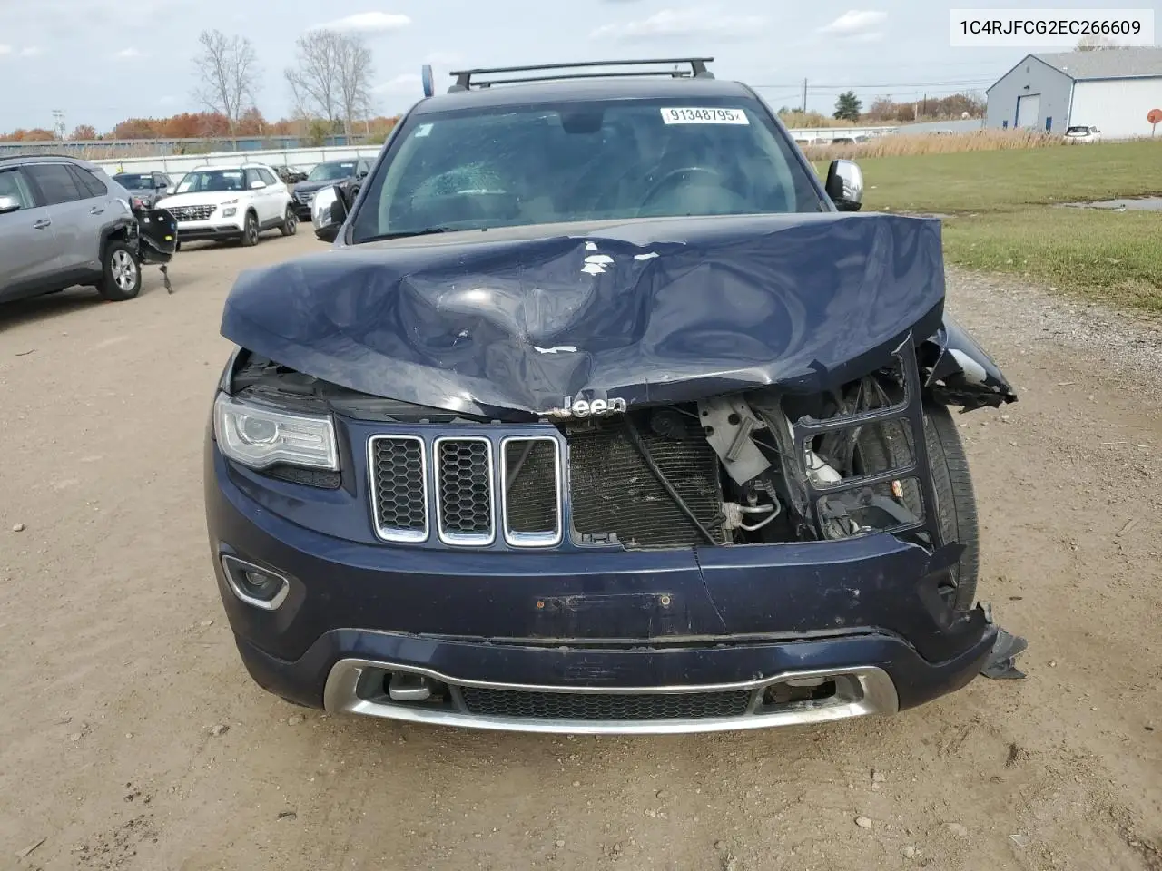 1C4RJFCG2EC266609 2014 Jeep Grand Cherokee Overland
