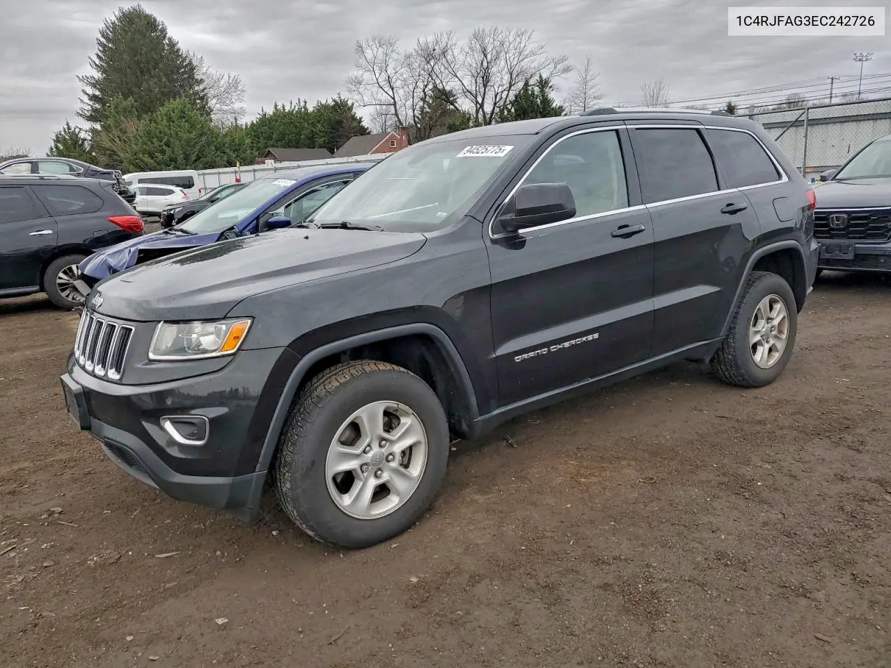 1C4RJFAG3EC242726 2014 Jeep Grand Cherokee Laredo