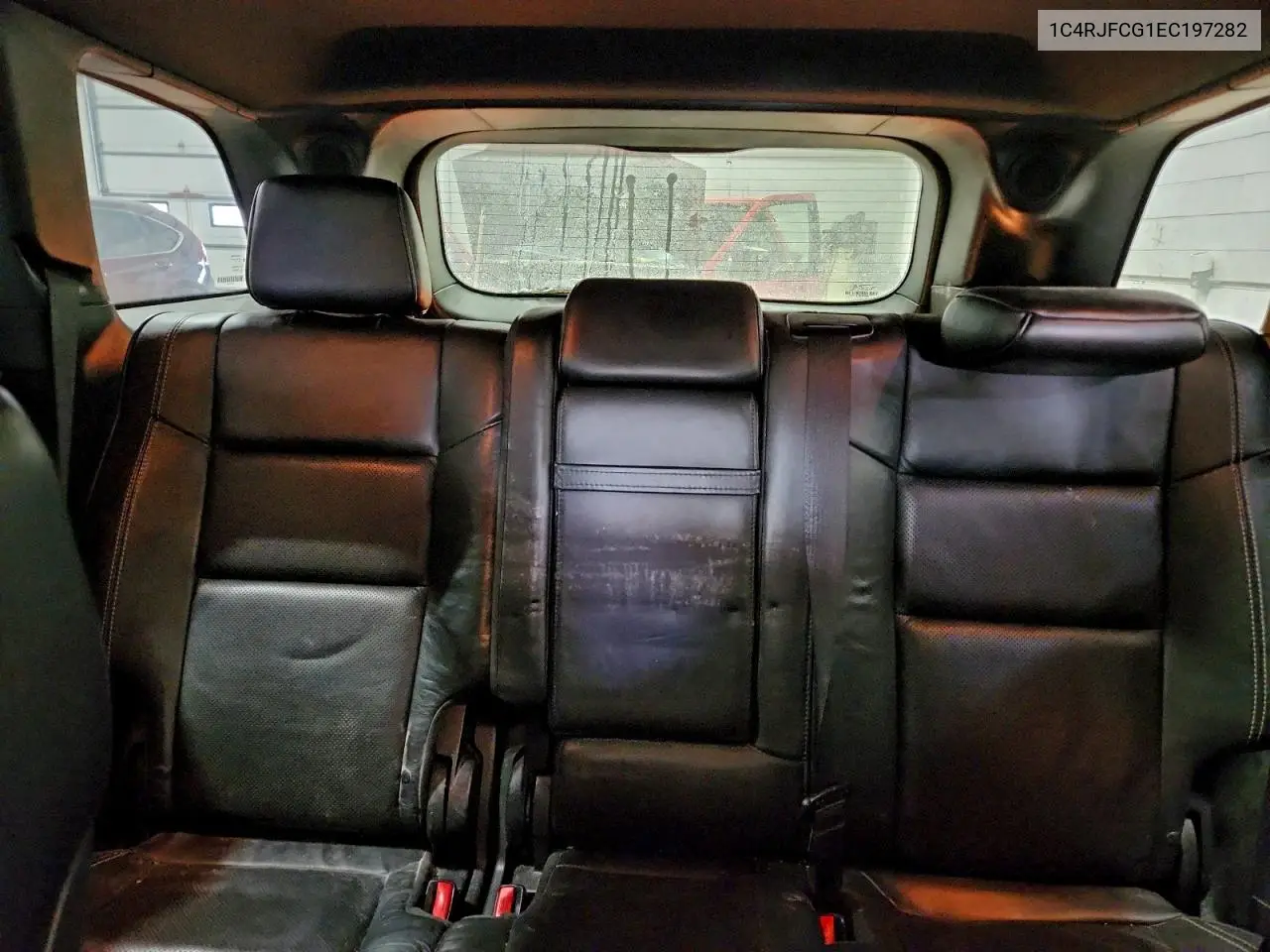 1C4RJFCG1EC197282 2014 Jeep Grand Cherokee Overland