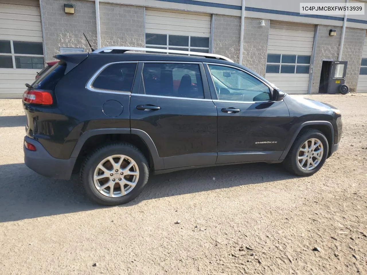 2015 Jeep Cherokee Latitude VIN: 1C4PJMCBXFW513939 Lot: 58683144